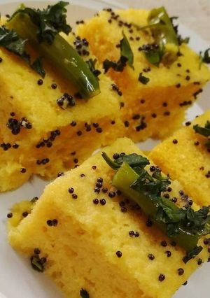 A picture of Instant Khaman Dhokla.