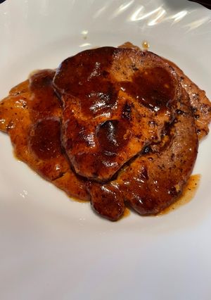 Una foto de Filete de lomo al ajillo
