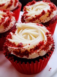 Φωτογραφία της συνταγής Red velvet cupcake, κεκάκια ατομικά με κρέμα τυριού
