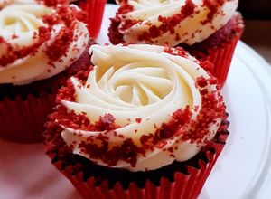 Φωτογραφία της συνταγής Red velvet cupcake, κεκάκια ατομικά με κρέμα τυριού
