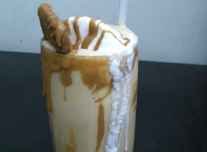 صورة لوصفة ميلك شيك باللوتس