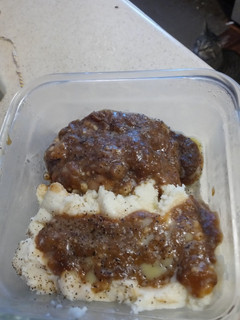 A picture of Salisbury Steak.