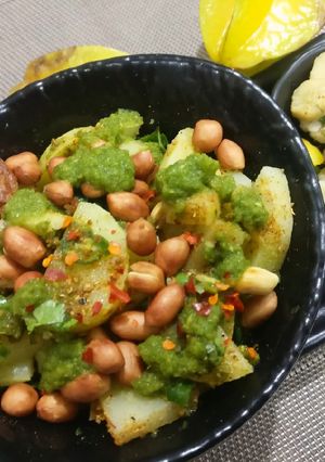 A picture of Potatoes & sweet potato kachalu.