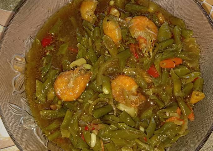 Tumis udang kacang panjang