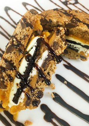 Foto principal de Sandwich de Oreo y chips ahoy