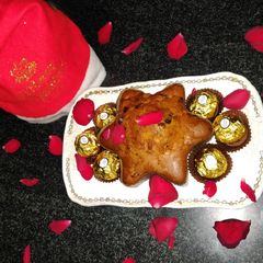 A picture of Plum cake.