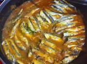 Una foto de salsa de boquerones