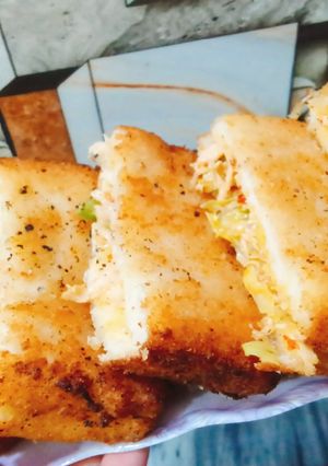 A picture of Chicken fried Sandwiches.