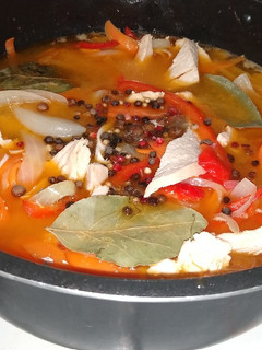 Una foto de Pollo al escabeche