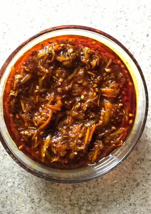 A picture of Mango and turmeric chutney.