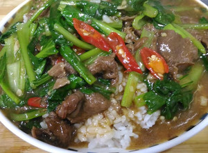 沙茶羊肉燴飯 的食譜成品照片