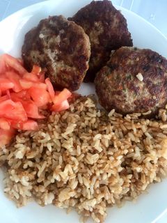 Una foto de Hamburguesa de carne y 🥕 zanahoria