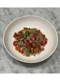 Insalata di farro con basilico, burrata, olive, rucola e pomodorini ciliegino 🍅🌱