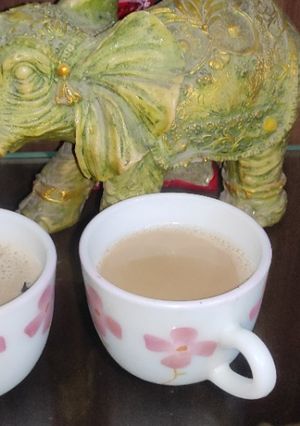 हॉट कॉफी (Hot coffee recipe in hindi) रेसिपी मुख्य फोटो