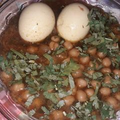 A picture of Safed chaney aur andon ka salan.