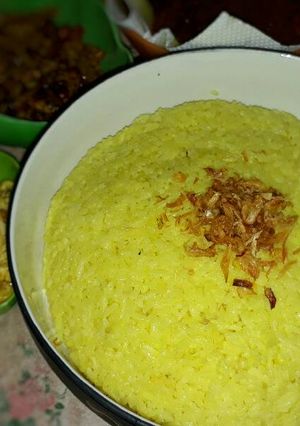 Foto resep Nasi Kuning Magic Com