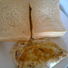 A picture of Bread and fried eggs.