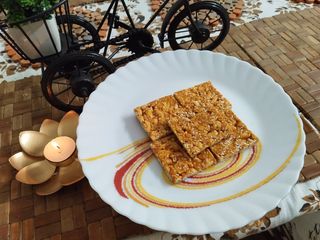 Peanut Sesame Seeds Chikki