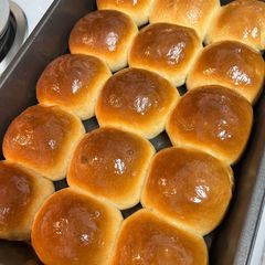 🍞Pillow-Soft Eggless Dinner Rolls 🍞 A picture of 🍞Pillow-Soft Eggless Dinner Rolls 🍞.