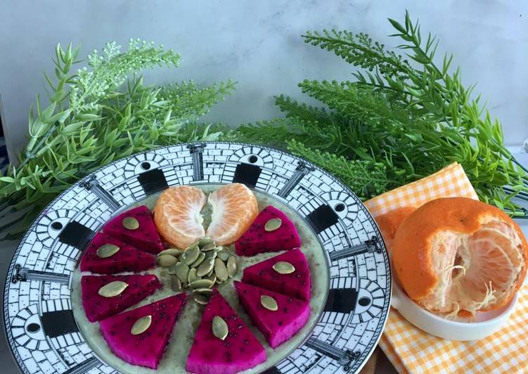 Resep Cereal Oats Spirulina dan Buah Anti Gagal