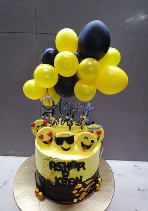 A picture of Birthday cake / salgirahmubarak.