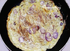 Hình của món Trứng chiên hành tím.