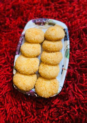 A picture of Coconut cookies.