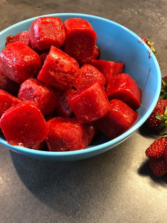 Una foto de Cubitos de fresas