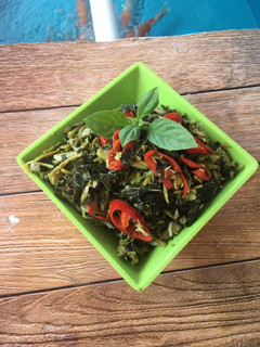 Foto resep Tumis teri bunga dan daun pepaya ala fe