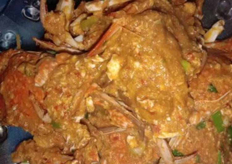 Bagaimana Cara Membuat Kepiting sambal telur yang Spesial