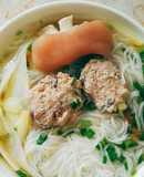 Bún măng mọc giò heo