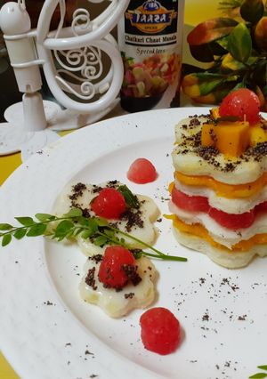 A picture of Fruity khatta meetha dhokla.