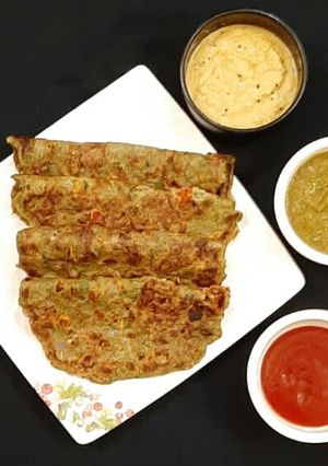 मिक्स वैजिटेबल ग्रीन मूंग दाल चीला (mix vegetable green moong cheela recipe in Hindi) रेसिपी मुख्य फोटो