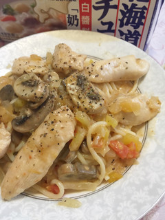 【北海道白醬煮】白醬蘑菇雞義大利麵 的食譜成品照片