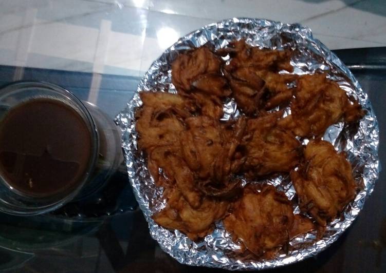 Recipe of Homemade Onion potato crispy pakodas