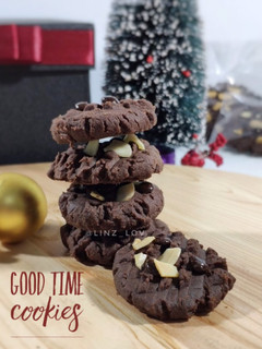 Foto resep Good Time Cookies - cookies cokelat dengan choco chip dan almond