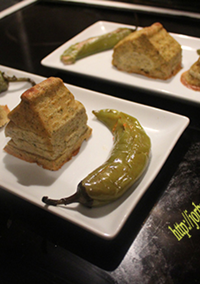Una foto de Pimientos rellenos con casita de coliflor