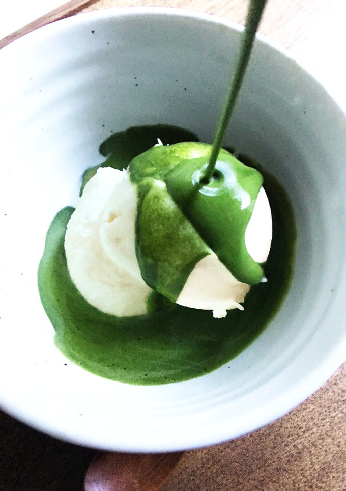 Una foto de Matcha Affogato