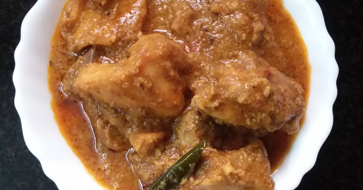 ग्रेव्ही चिकन (Gravy Chicken Recipe In Marathi) रेसिपी SONALI