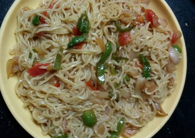 Veg Maggi Recipe by Angel Mehta - Cookpad