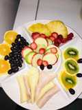 Ensalada de frutas 😋😋🍓🍇🥝🍍