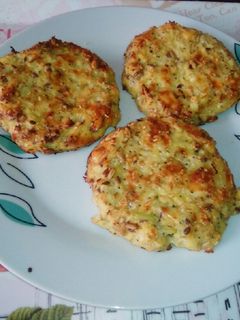 Una foto de Hamburguesas de coliflor, queso, avena y semillas