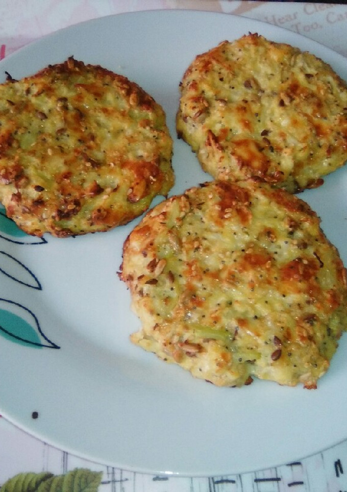 Una foto de Hamburguesas de coliflor, queso, avena y semillas