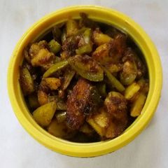 A picture of Parwal aloo.