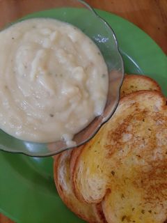 Foto resep Cream Soup & Garlic Bread