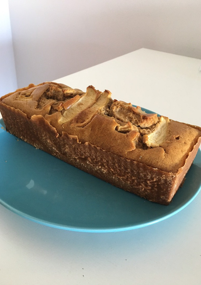 Una foto de Bizcocho de manzana con canela saludable