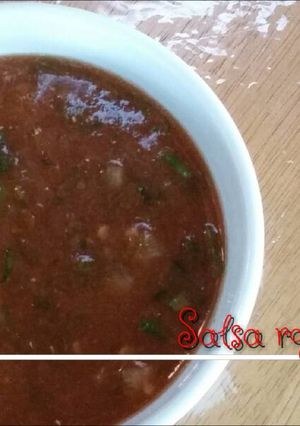 Una foto de Salsa roja de cueritos