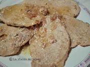 Una foto di lonza con cipolla