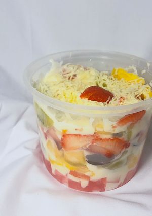 Foto resep Salad Buah Segar Kekinian 🍎🍈🍓