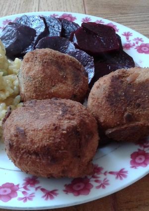 Una foto de Bolitas de acelga y papa apanadas